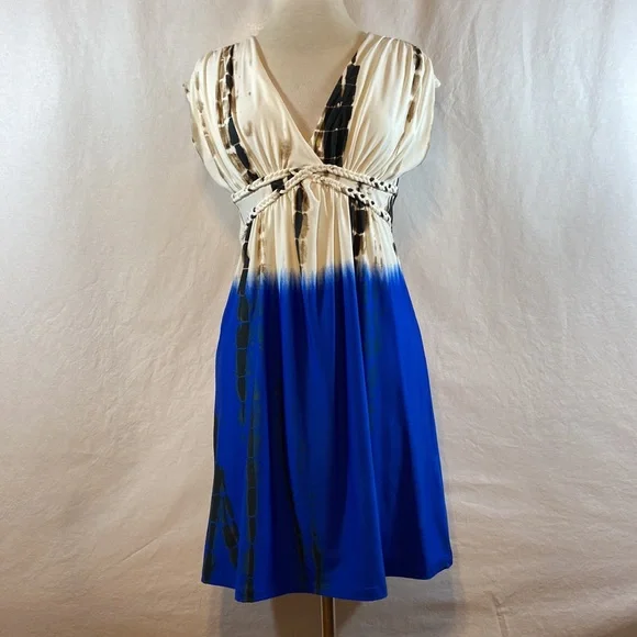 VENUS Tie Dye Dress with adorable braided detail. - Picture 2 of 9